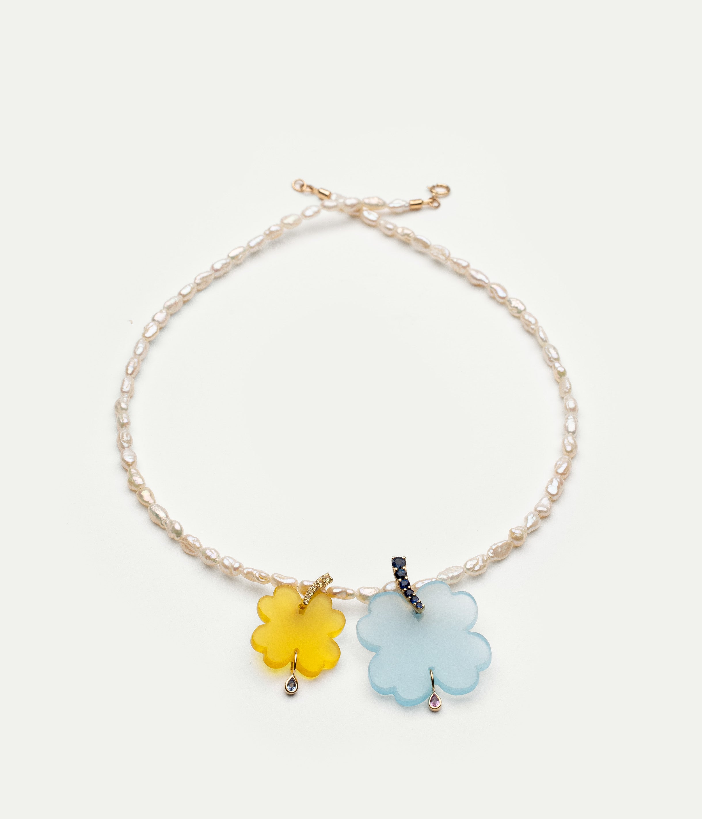 Simple Pearl necklace