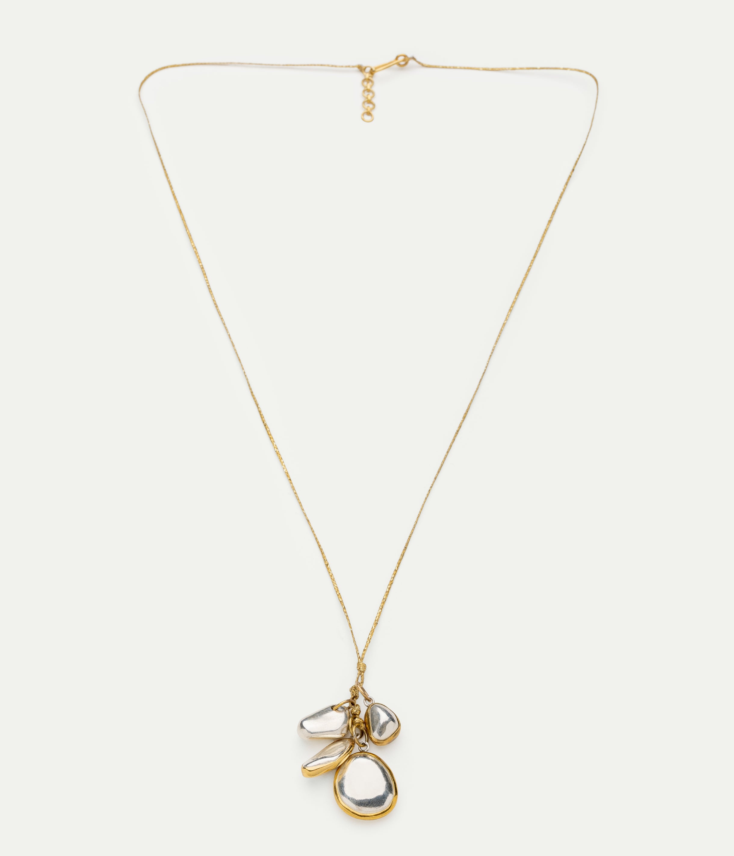 Collier quadruple durrani cluster