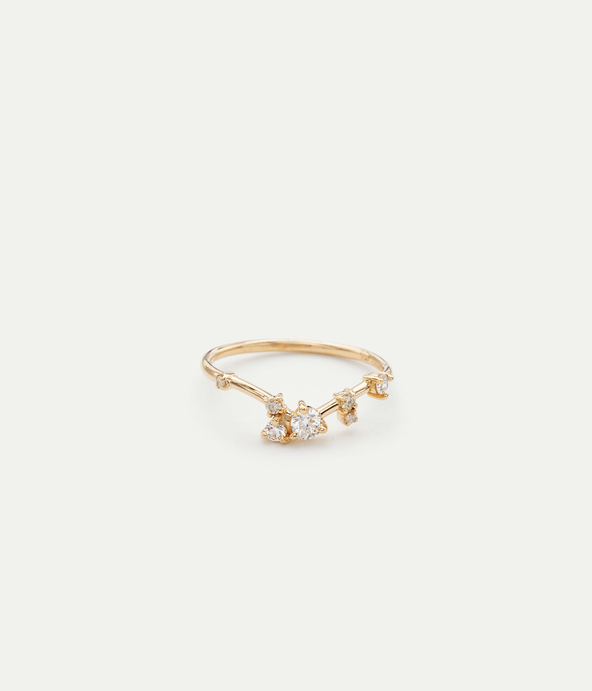 Bague triangle organique diamants taille brillant